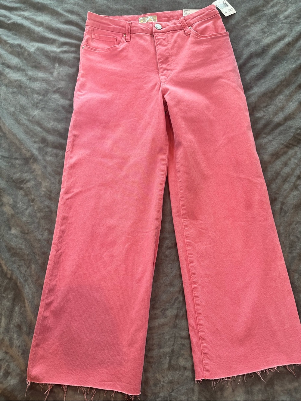KUT from the Kloth Meg High Rise Fab AB Wide Leg Raw Hem Jeans Pink - 4 - NWT